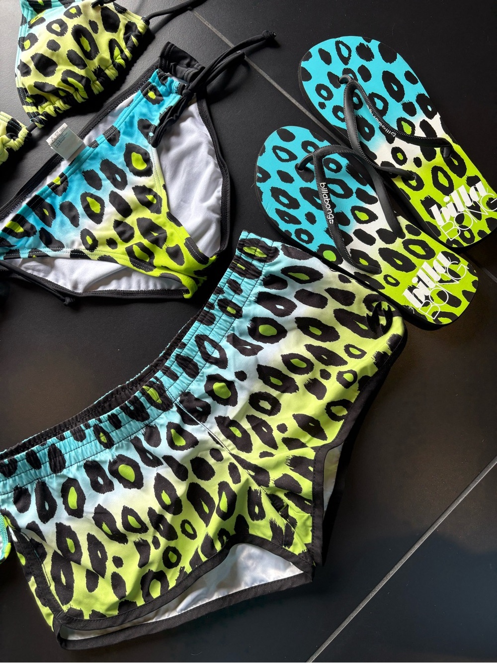Y2K Billabong Neon Aqua & Lime Leopard Bikini Set with Shorts and Flip Flops - Picture 4 of 8